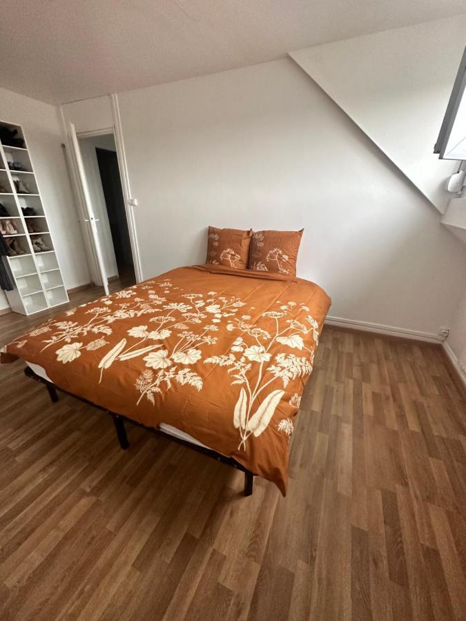 Appartement Calme, Spacieux Et Chic En Centre Ville ! Calais Bagian luar foto